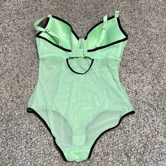 New lace one piece undergarment - Picture 10 of 10